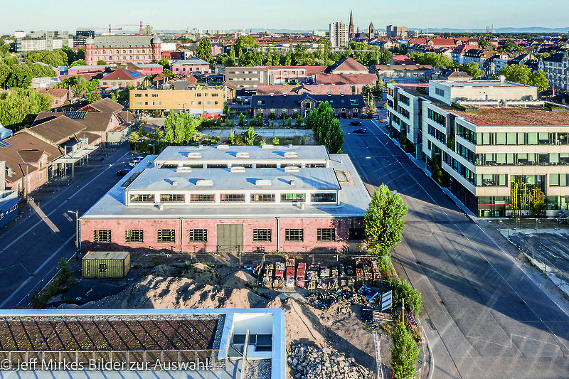 Les premiers bâtiments de l’abattoir ont été érigés en 1885. Sur la base d’un manuel de conception, la ville de Karlsruhe a soumis la zone à une conversion complète. © Jeff Mirkes, photographie et atelier graphique